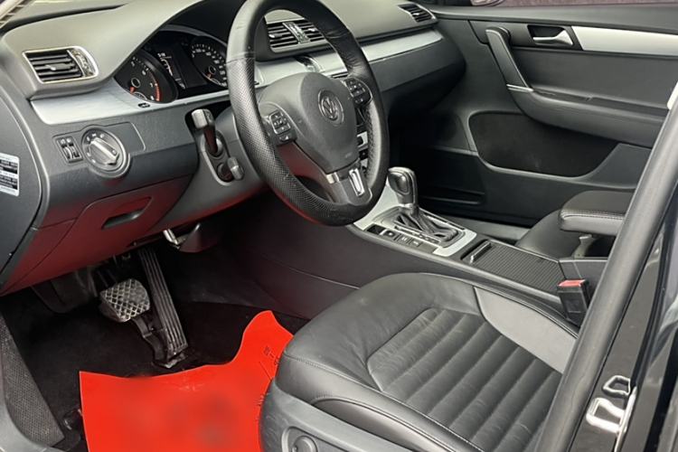 Used Volkswagen Magotan 2015 1.8TSI Advanced Model
