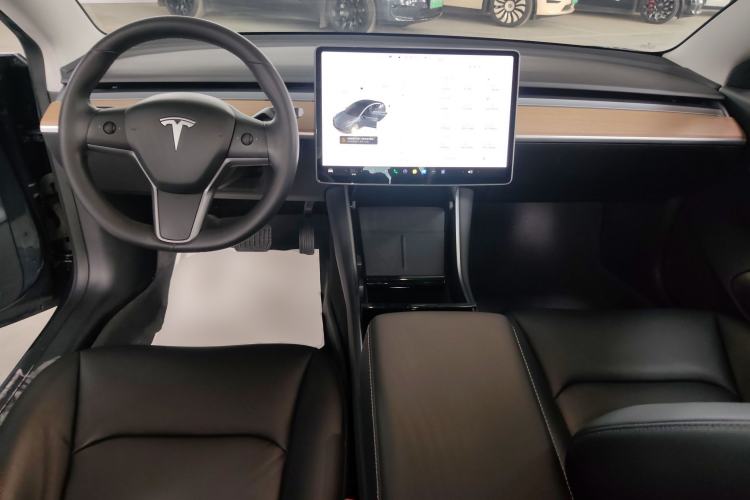 Used Tesla Model 3 2020 Long-Range Rear-Wheel-Drive Version
