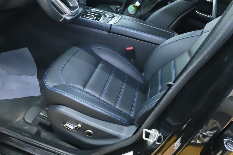 Used BAIC Off-Road BJ40 2018 PLUS 2.3T Automatic Four-Wheel Drive Flagship Version China V Emission Standard