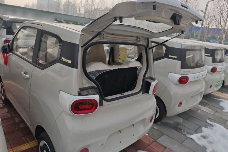 Used Wuling Hongguang MINIEV 2024 3rd Generation 215km Youth Edition