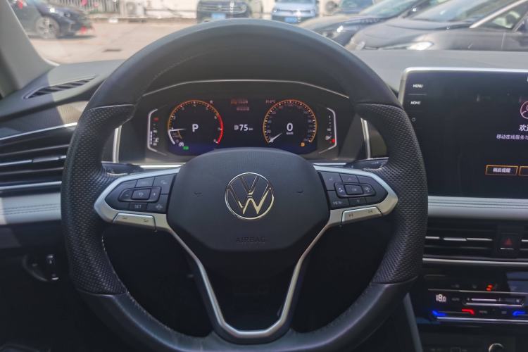 Used Volkswagen Tiguan L 2024 300TSI Automatic Two-Wheel Drive Smart Edition
