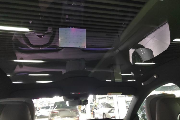 Used  YU7 2025 Ultra-Long Range All-Wheel Drive Pro Version
