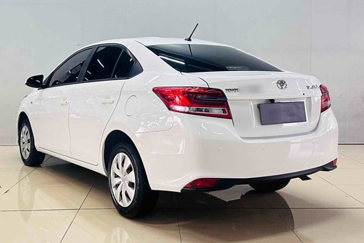 Used Toyota YARiS L 2020 1.5L CVT Leading Edition
