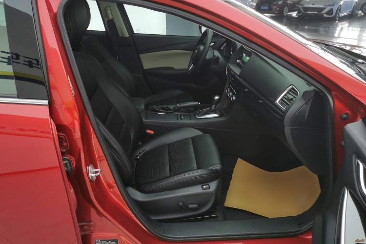 Used Mazda Atenza 2015 2.0L Blue Sky Fashion Edition
