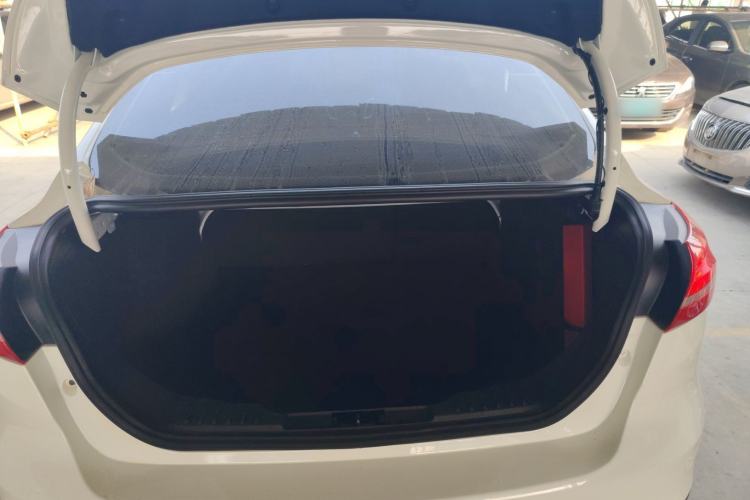 Used Ford Focus 2015 Sedan EcoBoost 125 Automatic Supreme Style Edition
