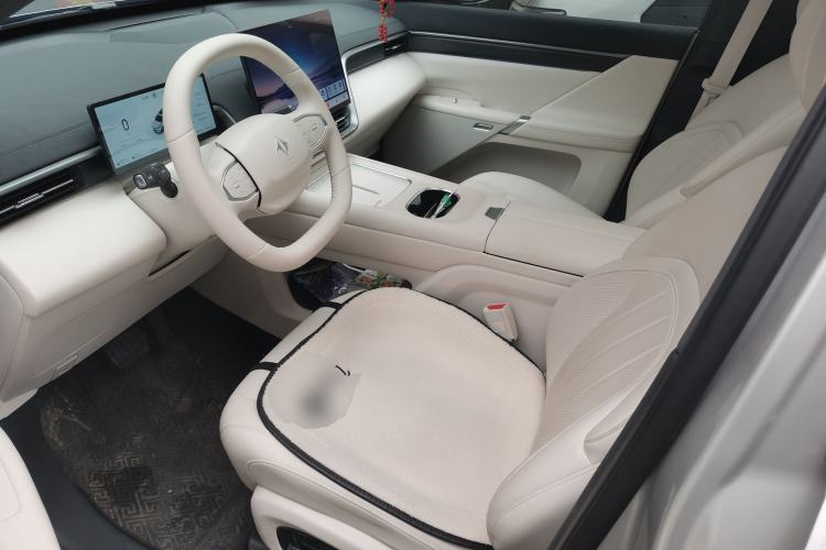 Used Dongfeng eπ eπ008 2026 Model Six-Seat Range-Extended Family Edition
