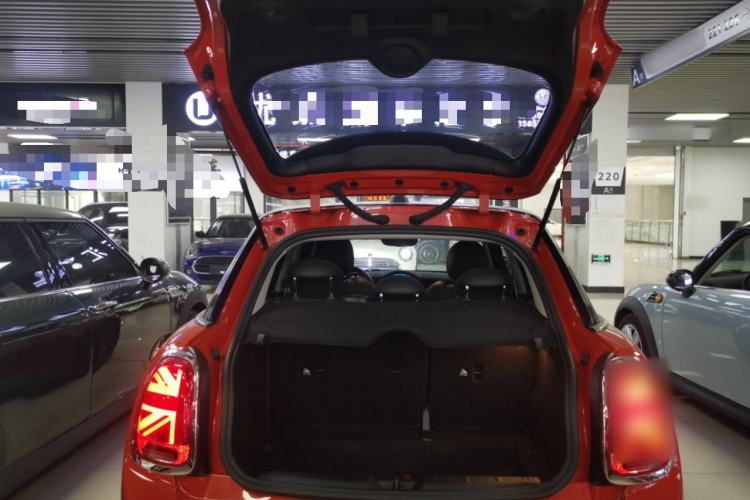 Used  MINI 2021 1.5T COOPER Classic Edition Five-Door Version
