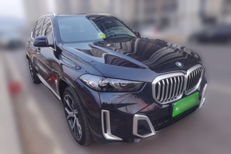 Used BMW X5 2023 xDrive 30Li Luxury M Sport Package
