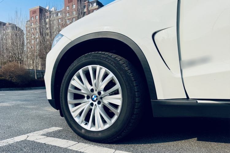 Used BMW X5 2014 xDrive35i Luxury Model
