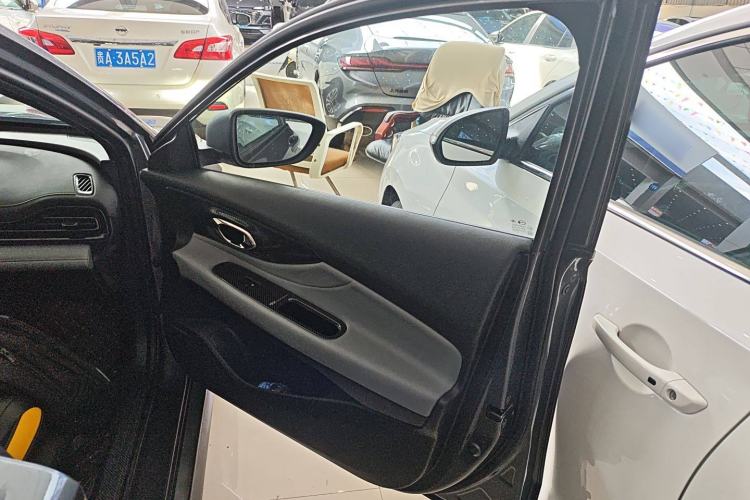 Used GAC Trumpchi EMPOW 2023 270T DCT J15 Version
