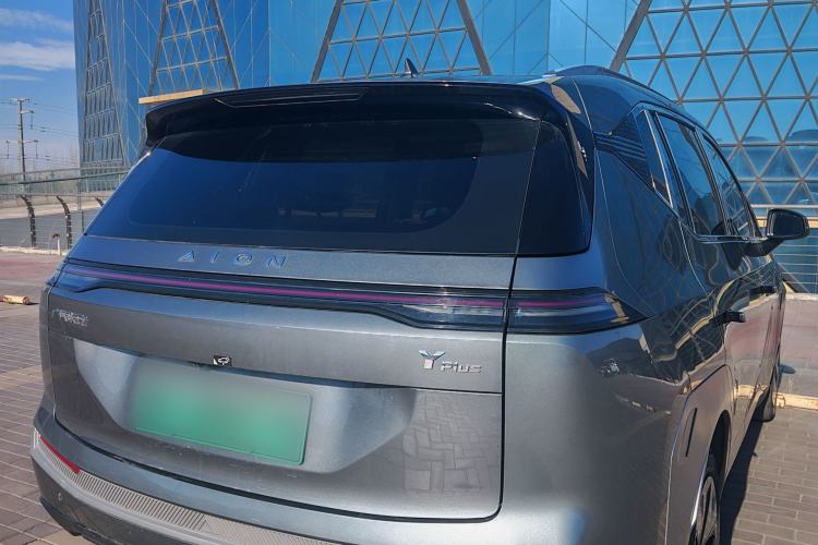 Used AION Y 2023 Younger