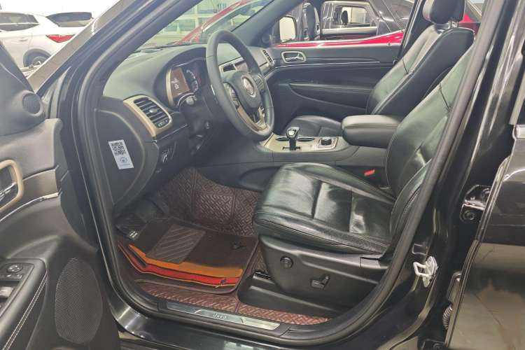 Used  Grand Cherokee 2014 3.6L Elite Navigation Edition
