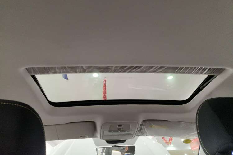 Used Roewe i5 2021 1.5L CVT Platinum Edition
