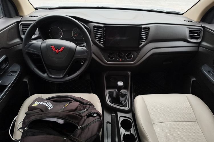 Used Wuling Hongguang V 2022 1.5L Jingqu Edition Electric-Assist LAR
