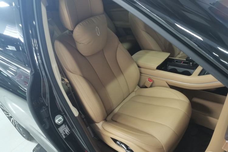 Used Hima AITO M7 2024 1.5T Intelligent Driving 4WD Ultra Version 6 Seats
