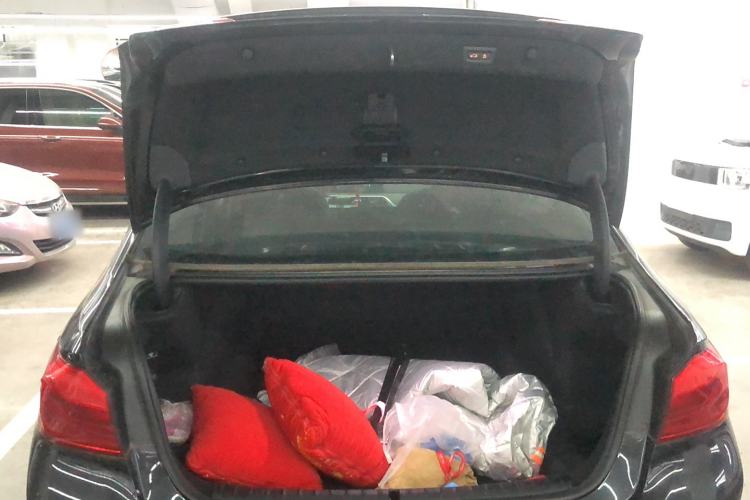 Used BMW 5 Series 2018 530Li Luxury Edition Premium Package
