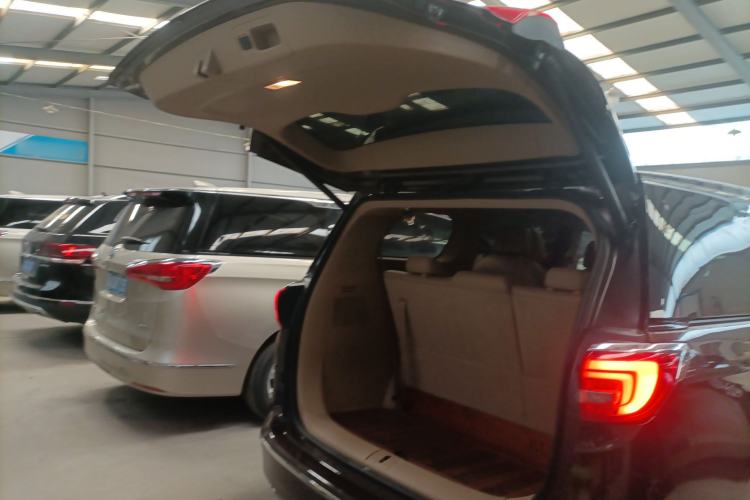 Used Buick GL8 2018 ES 28T Flagship Model China VI Standard
