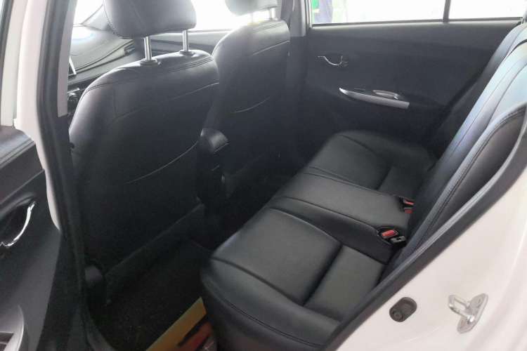 Used Toyota YARiS L 2015 1.5E Automatic Charm Edition
