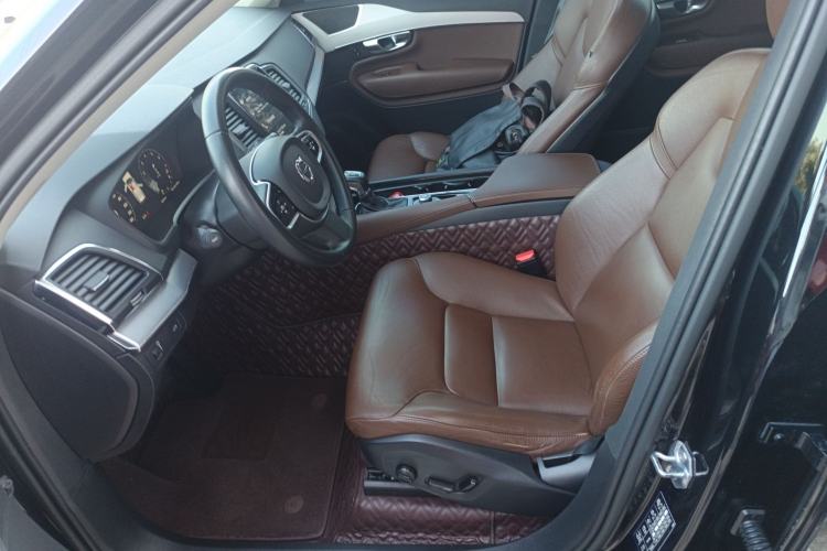 Used Volvo XC90 2019 T5 Zhiyi Edition 5-Seater China VI Standard
