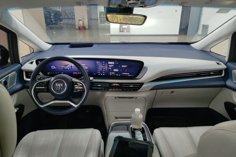 Used Buick Century 2023 2.0T Six-Seater Yinshi Edition
