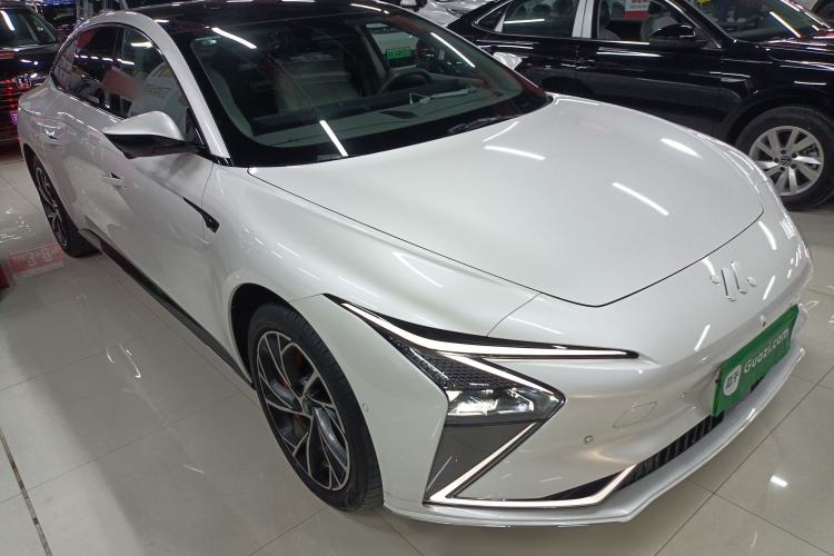 Used  L7 2022 Dynamic Model
