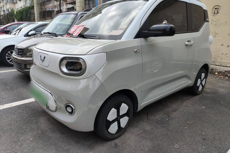 Used Wuling Hongguang MINIEV 2024 3rd Generation 215km Advanced Version
