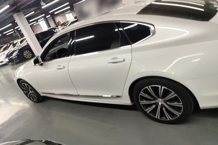 Used Volvo S90 2021 B5 Zhiyuan Luxury Edition
