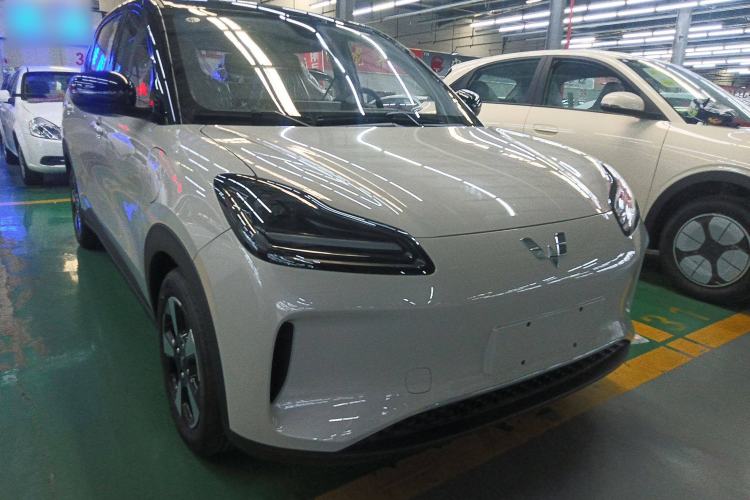 Used Wuling Bingo PLUS 2024 330 km Range Five-Seater Version
