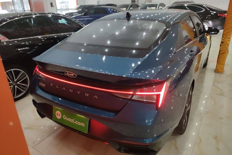 Used Hyundai Elantra 2022 1.5L CVT LUX Prestige Edition
