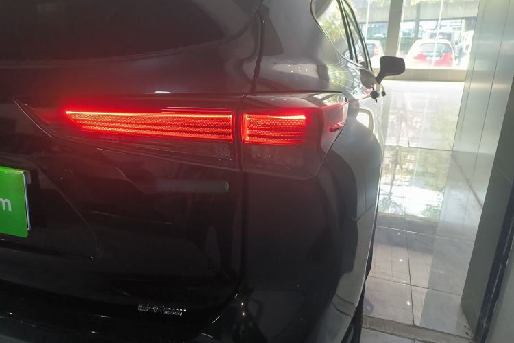 Used Toyota Highlander 2023 2.5L Smart Electric Hybrid Dual-Engine Four-Wheel Drive Prestige Version – 7 Seats
