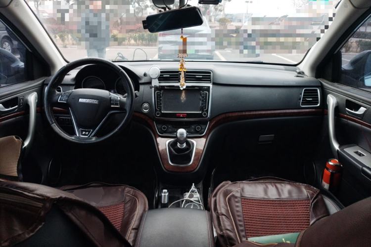 Used Haval H6 2015 Revised Version Sport Edition 1.5T Manual Transmission Two-Wheel Drive Elite Grade
