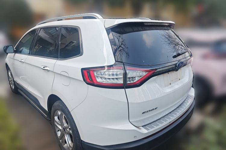 Used Ford Edge 2015 2.0T GTDi Two-Wheel-Drive High-Line Version