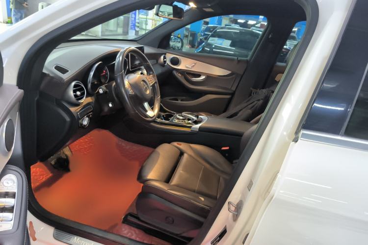 Used Mercedes-Benz GLC 2019 GLC 200 L 4MATIC
