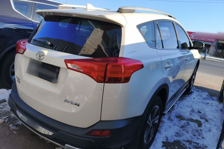 Used Toyota RAV4 2015 2.0L CVT Two-Wheel Drive Fashion Edition