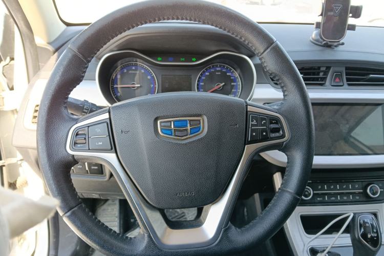 Used Geely Auto Vision 2019 Upgraded Model 1.5L CVT Luxury Version China VI Standard
