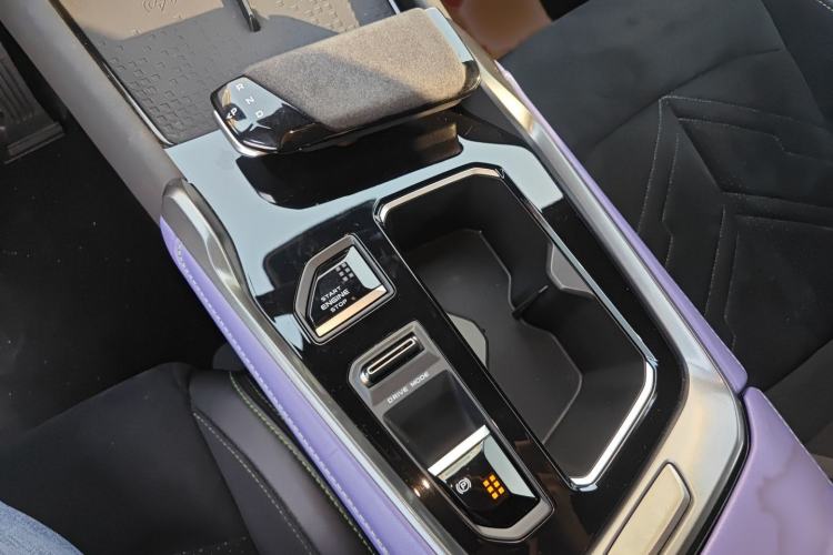 Used Changan UNI-T 2023 2nd Generation 1.5T Sport Edition Flagship Version
