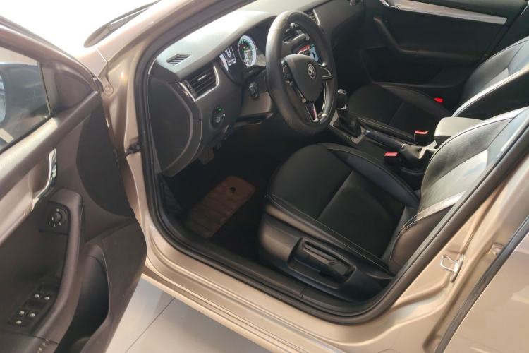 Used Skoda Octavia 2020 TSI280 DSG SmartDrive Luxury Edition
