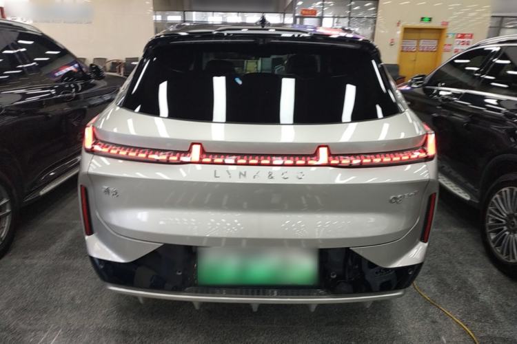 Used Lynk & Co 08 EM-P 2023 120km Long-Range Halo
