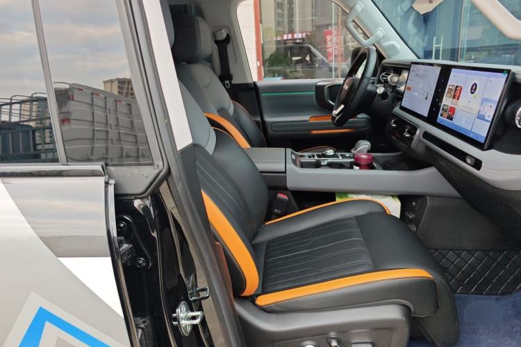 Used  BJ40 Electric Drive 2025 Advanced Edition
