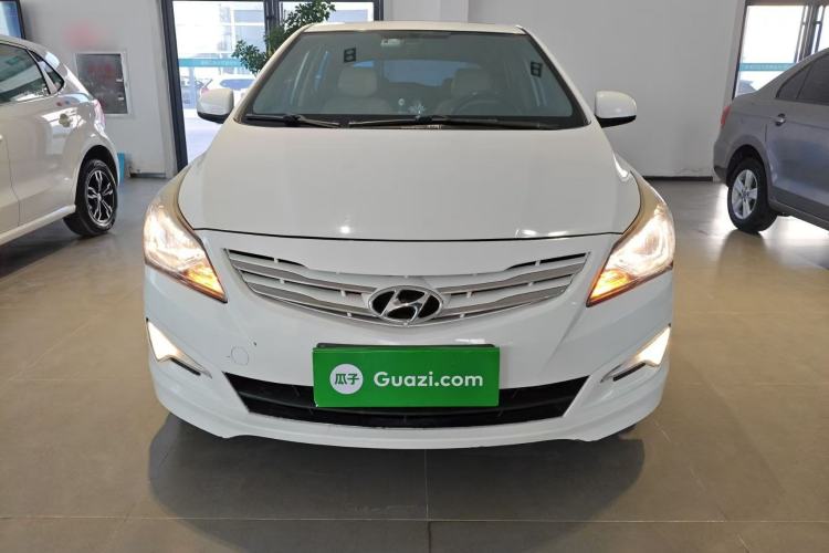 Used Hyundai Verna Ray 2016 1.4L Manual Leading GLX Model