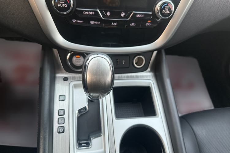 Used Nissan Murano 2019 2.5L XL Two-Wheel Drive Smart Connect Luxury Edition China VI Standard