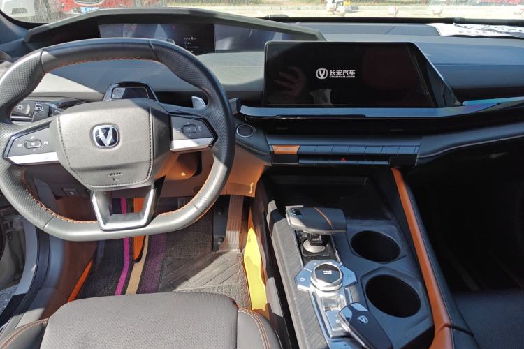 Used Changan UNI-V 2022 1.5T Smart Navigation Version
