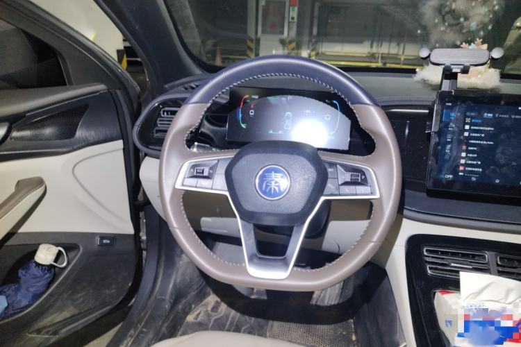 Used BYD Qin PLUS 2023 Champion Edition DM-i 55KM Leading Model
