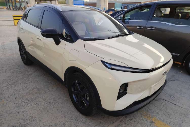 Used Geometry E Firefly 2024 301km Starlight
