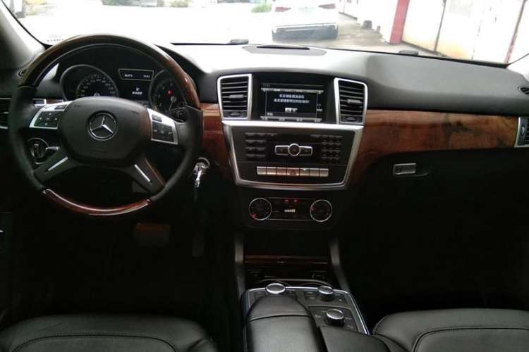 Used Mercedes-Benz M-Class 2014 ML 400 4MATIC Luxury Model