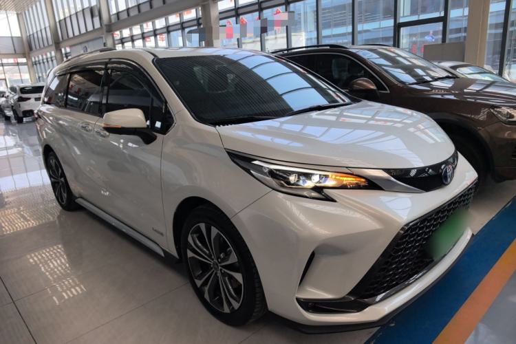 Used Toyota Granvia 2023 2.5L Hybrid Flagship VIP Edition
