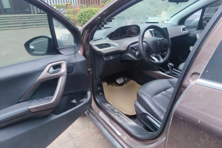 Used Peugeot 2008 2014 1.6L Automatic Navigation Edition