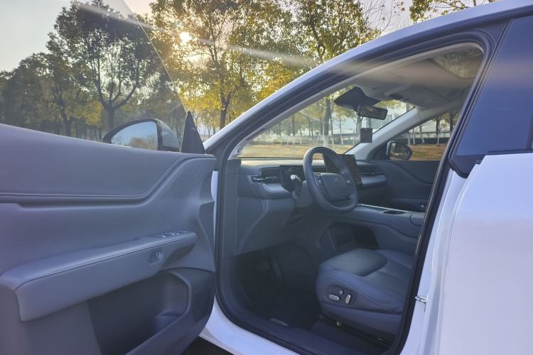 Used XPeng G6 2025 625 Long-Range Max Flagship Edition
