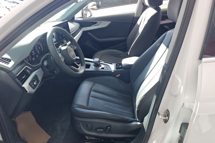 Used Audi A4L 2020 40 TFSI Fashionable and Elegant Model
