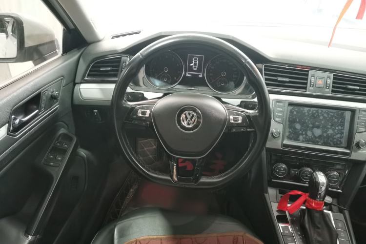 Used Volkswagen Lamando 2018 280TSI DSG Comfort Edition
